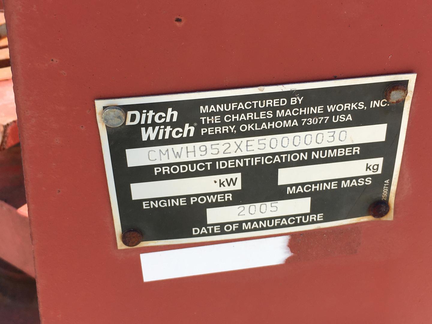 ADITAMENTO TIPO ZANJADORA DITCH WITCH H952